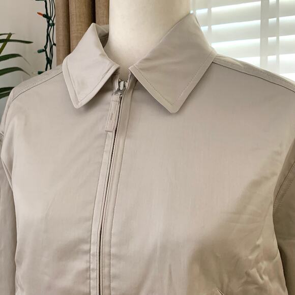 Uniqlo U Zip Up Short Blouson Bomber Jacket in Beige - Picture 6 of 16